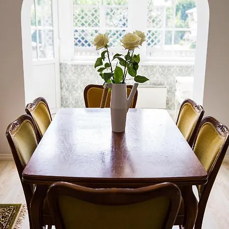 4 Bedroom 166m2 With Sauna In The 600m From The In A Quiet Family Kuressaare