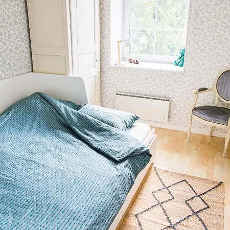 4 Bedroom 166m2 With Sauna In The 600m From The In A Quiet Family Lejlighed Kuressaare