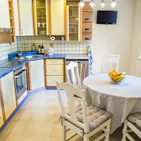 4 Bedroom 166m2 With Sauna In The 600m From The In A Quiet Family Lejlighed