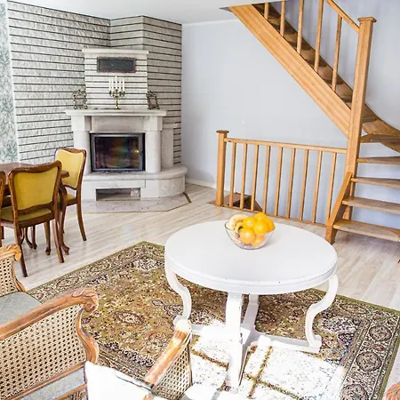 4 Bedroom 166m2 With Sauna In The 600m From The In A Quiet Family Lejlighed Kuressaare