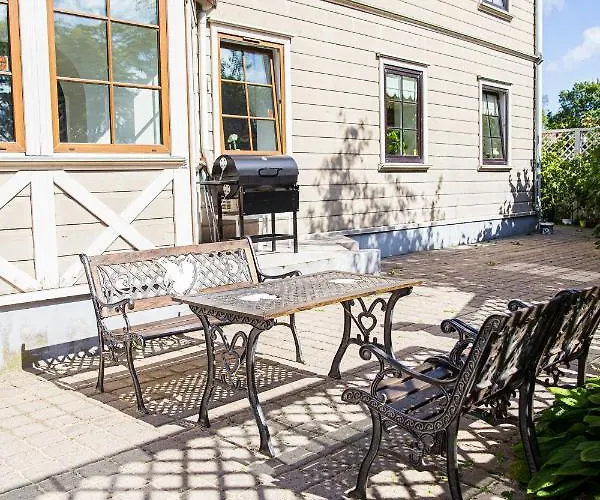 4 Bedroom 166m2 With Sauna In The 600m From The In A Quiet Family *